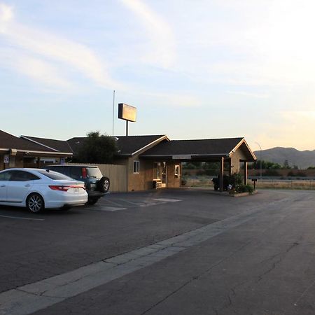 Menifee Inn ภายนอก รูปภาพ