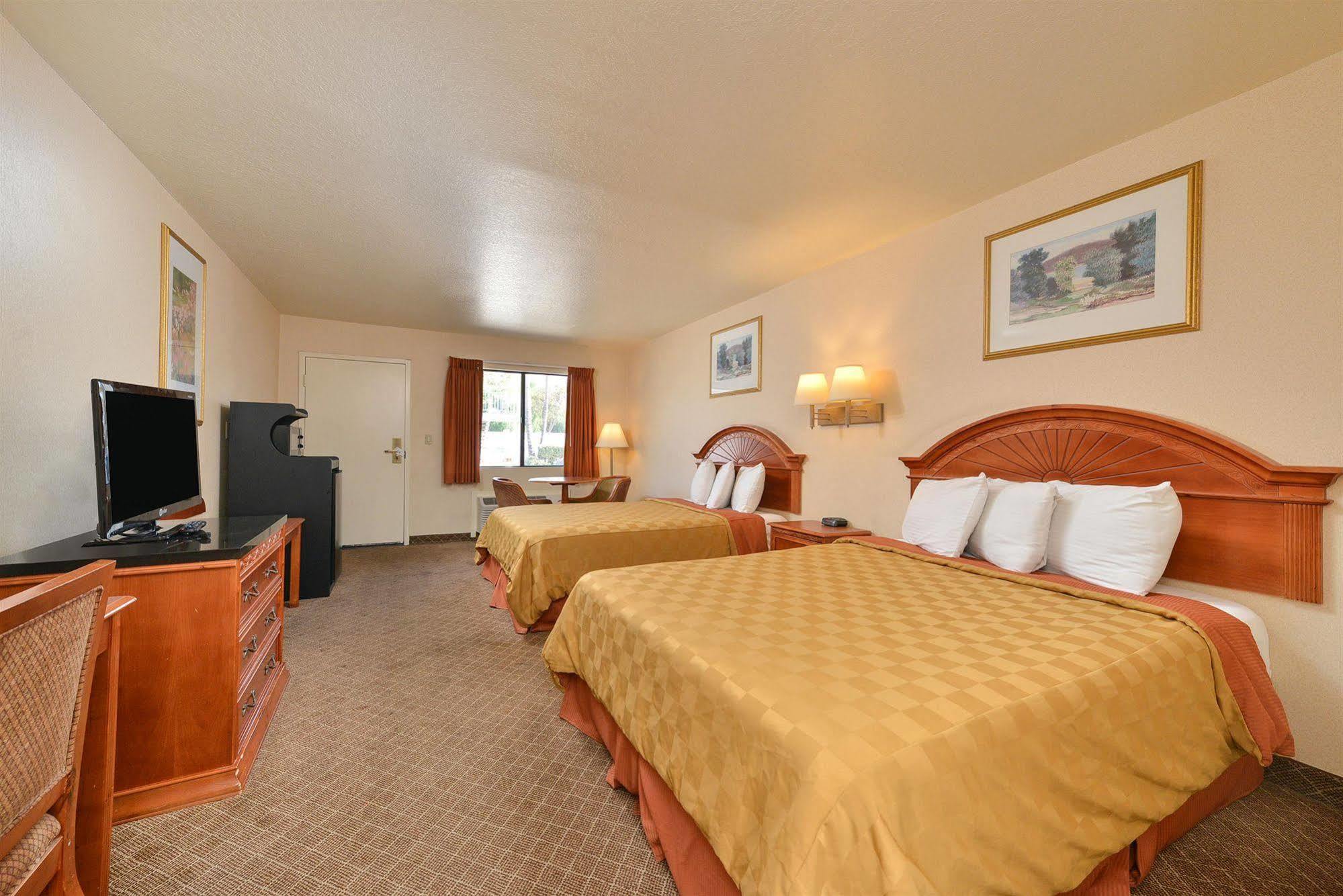 Menifee Inn ภายนอก รูปภาพ