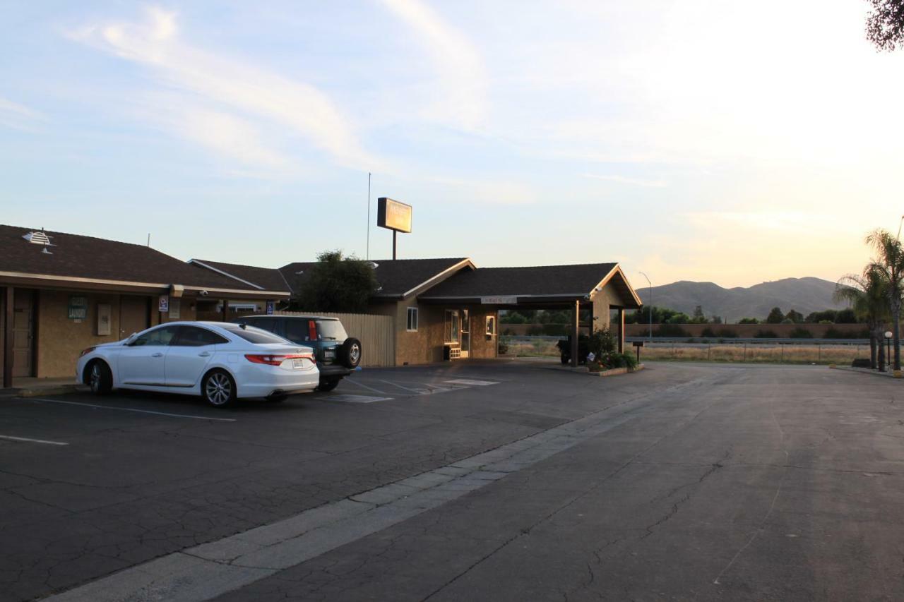 Menifee Inn ภายนอก รูปภาพ